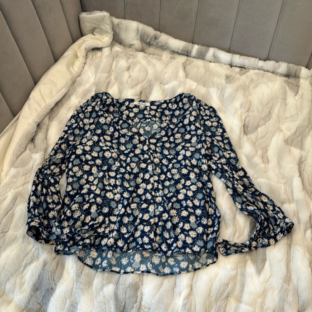 Madewell blue blouse with flowers